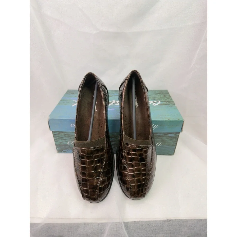 Easy Street Gage Womens 7M Copper Croc Comfort Loafers New In Box Metallic DS